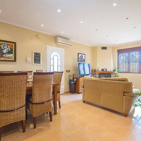 Fabiola - Plusholidays Villa Calpe